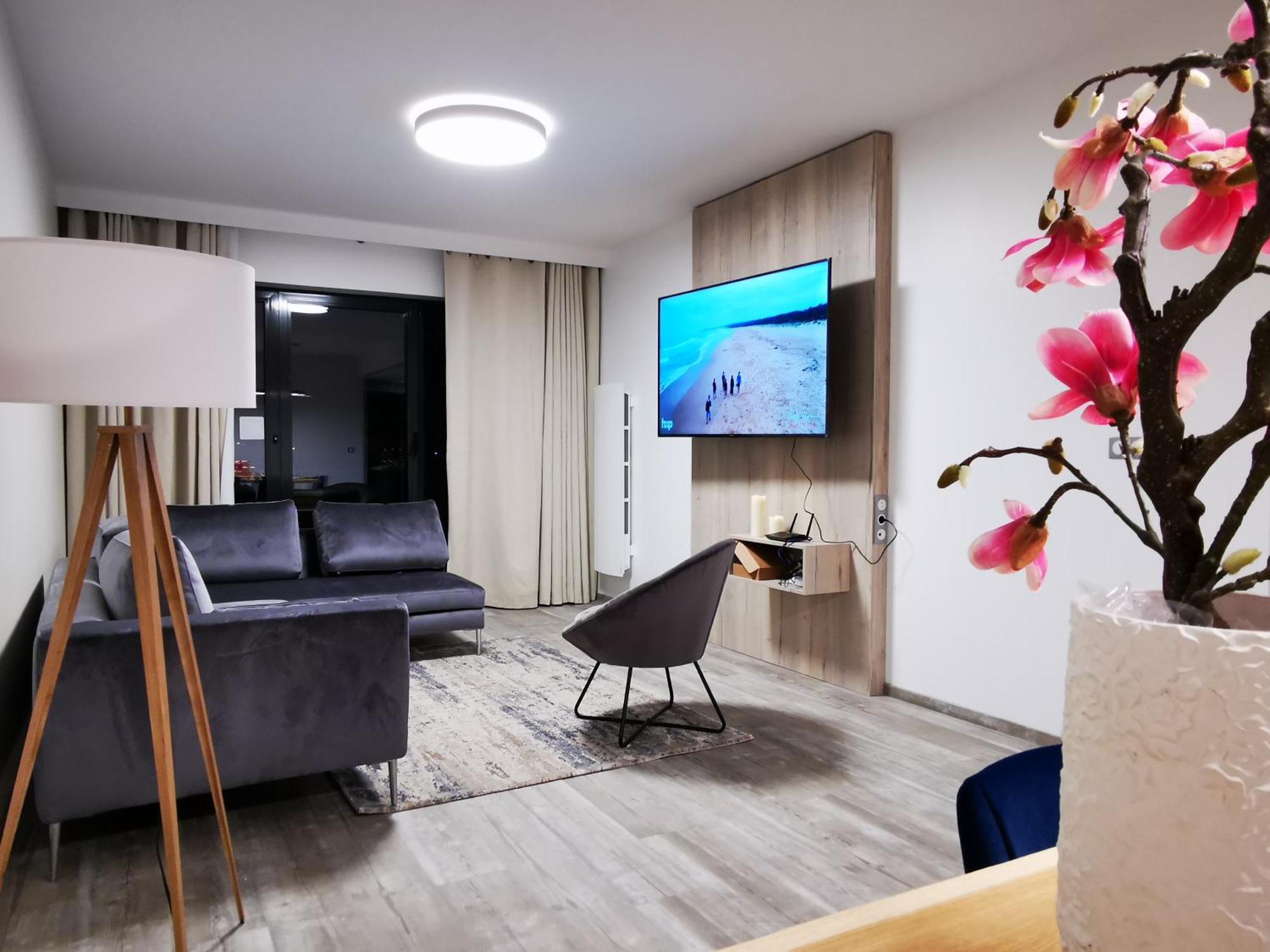 Hotel Les Terrasses Du Port Saint-Pierre Zewnętrze zdjęcie